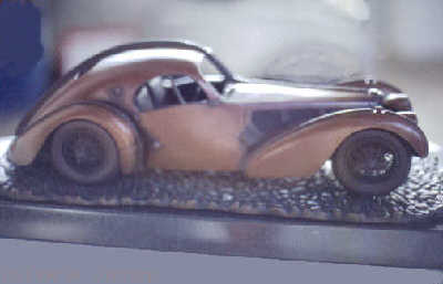 Skulptur: Bugatti T57 'Atlantic'(Seitenansicht)